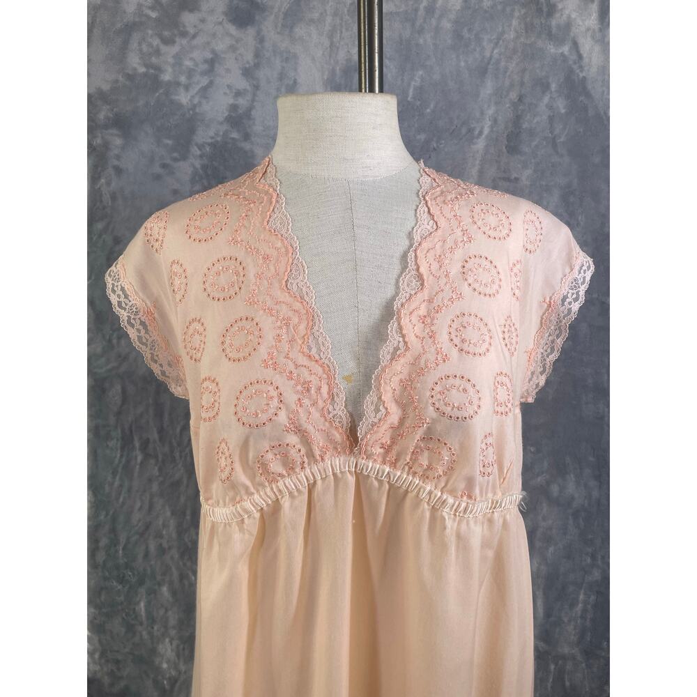 Vintage 60s 70s peach embroidered cotton nightgown robe peignoir lace babydoll‎ - Picture 2 of 9